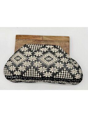 Chloe & Lex Black Floral Clutch with Wooden Handle